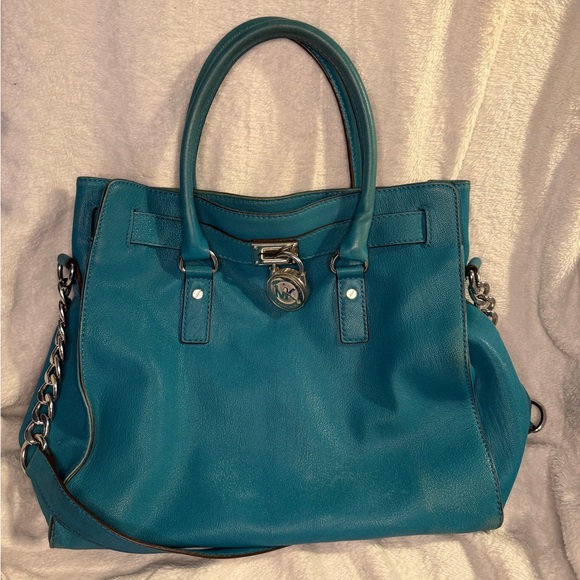Michael Kors Rare Hobo Bag with Silver Lock and Hardware Used Condition w/ COA - Picture 1 of 15